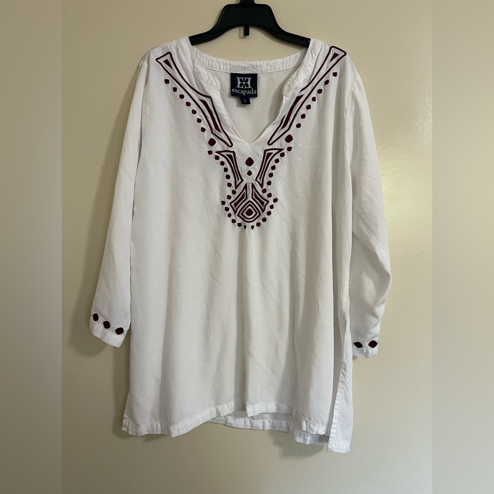 Escapada 3/4 Sleeve Vneck Pullover Tunic Embroidered Chest Blouse Top Sz L Boho